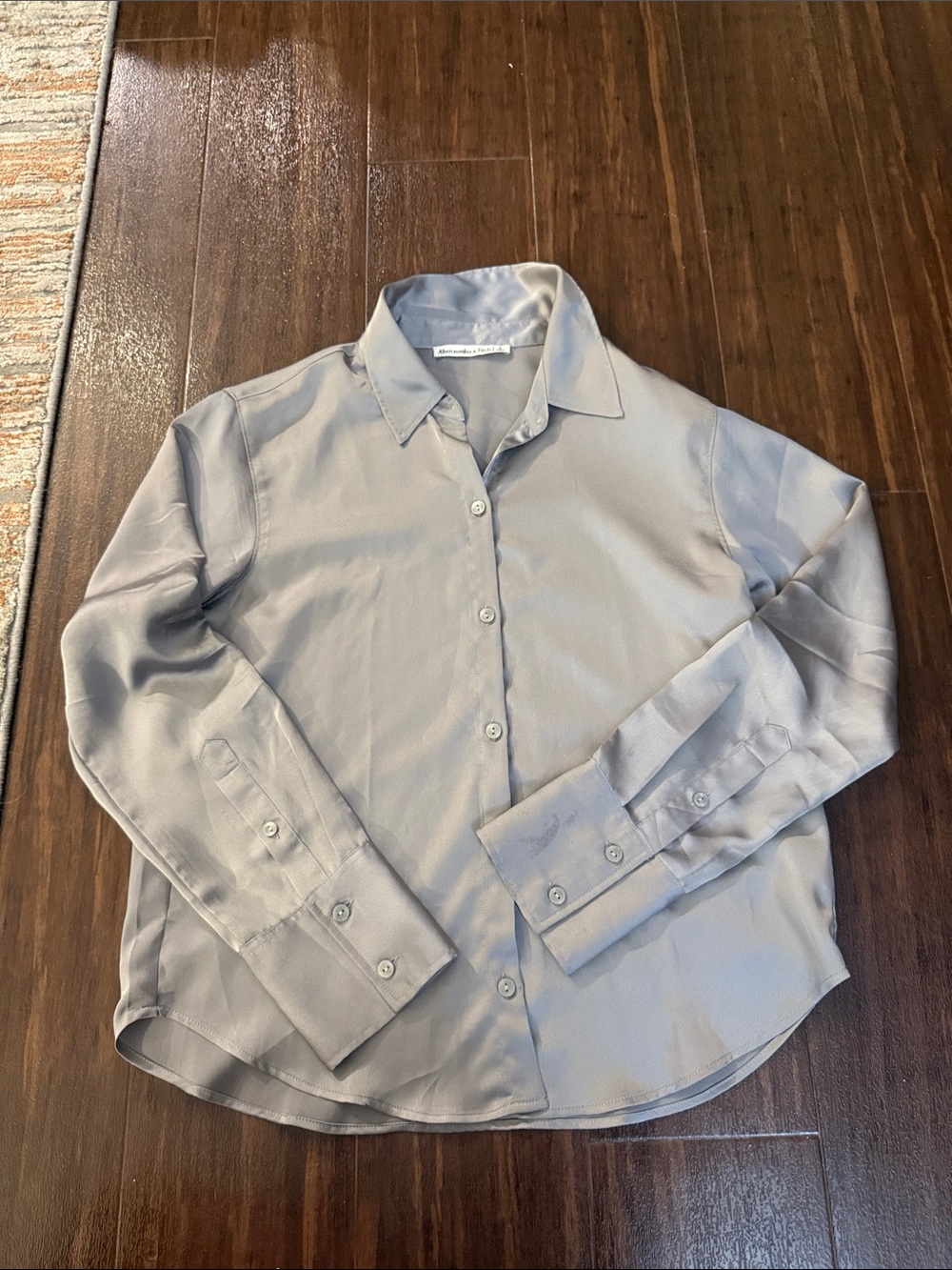 Abercrombie Women’s Button-Down Shirt in silvery grey